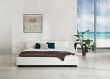 Load image into Gallery viewer, Greatime B1142 Modern Platform Bed (More Colors Available)