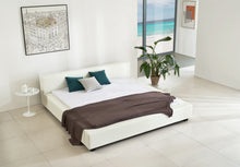 Load image into Gallery viewer, Greatime B1142 Modern Platform Bed (More Colors Available)