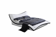 Load image into Gallery viewer, Greatime B2007 Modern Platform Bed