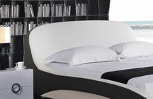 Load image into Gallery viewer, Greatime B2401 Modern Platform Bed (More Colors Available)