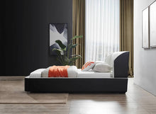 Load image into Gallery viewer, Greatime B2408 Black and White Modern Bed
