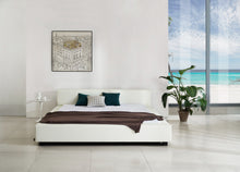 Load image into Gallery viewer, Greatime B1142 Modern Platform Bed (More Colors Available)
