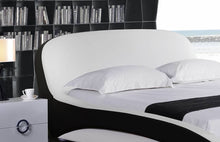 Load image into Gallery viewer, Greatime B2401 Modern Platform Bed (More Colors Available)
